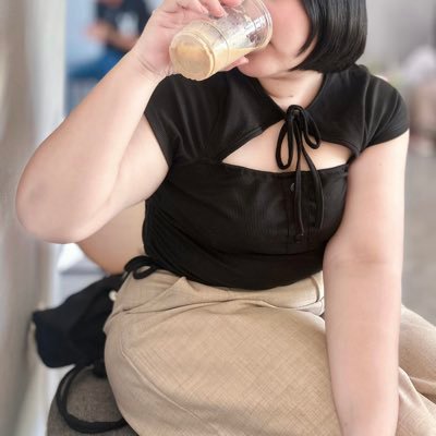 ꕀ 𝙈𝙪𝙧𝙢𝙪𝙧 .*˖'s profile picture
