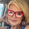 Profilbild von Kelley Engstrom
