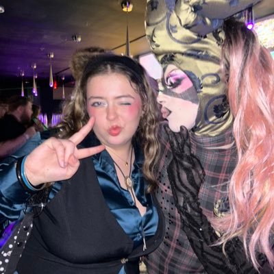 holly !! #teamlydia #teamdayasco's profile picture