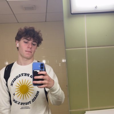 andrew's profile picture
