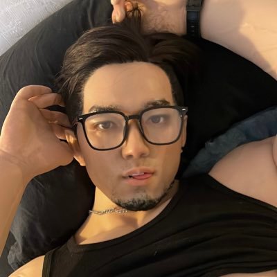 glasses2024's profile picture