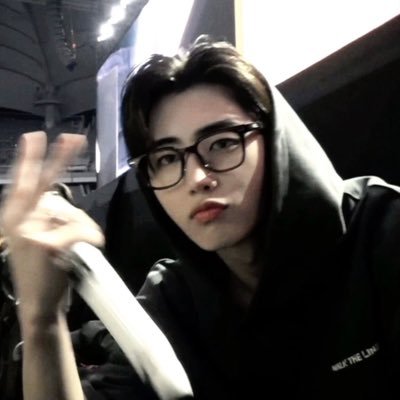 9AMEB0i's profile picture