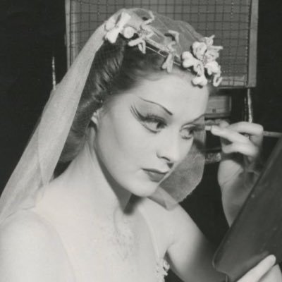 v1vaciouslady's profile picture