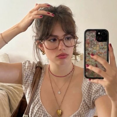 aybisakinoll's profile picture