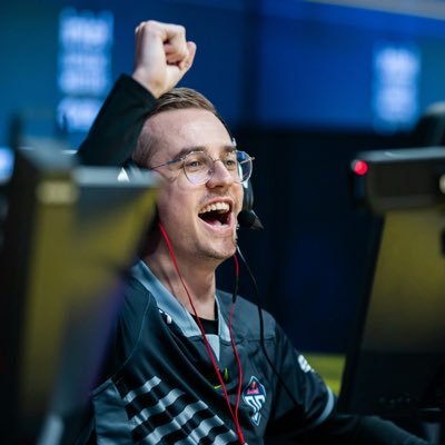 FASHRCrypto's profile picture