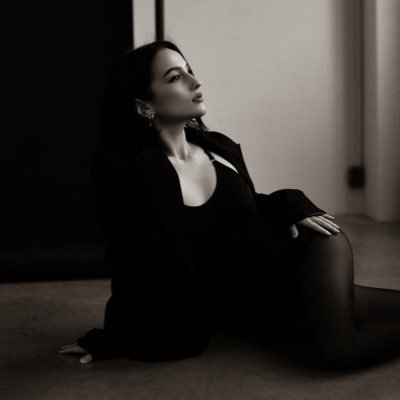 женщина с ебанцой's profile picture