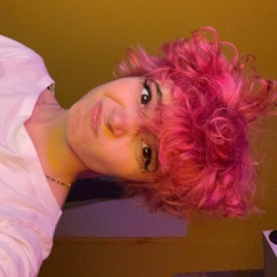 lalathefrog's profile picture