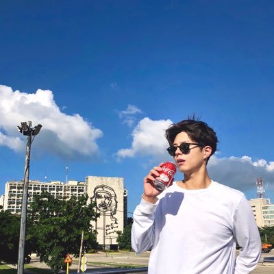 𝚘𝚗 𝚌𝚕𝚘𝚞𝚍 𝚗𝚒𝚗𝚎's profile picture