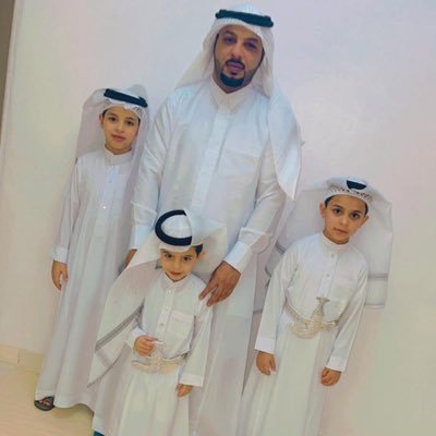 z_e999's profile picture