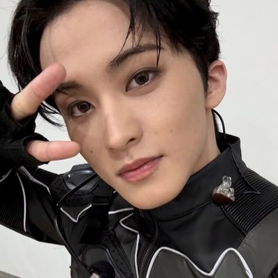 🖤's profile picture