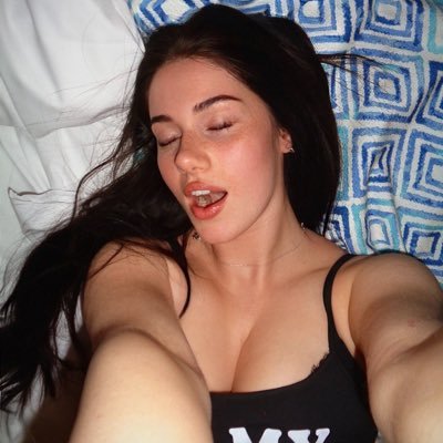 fayesxh's profile picture
