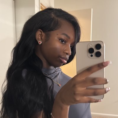 laurie 🐇's profile picture