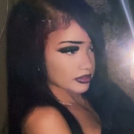 lotsofjustina's profile picture