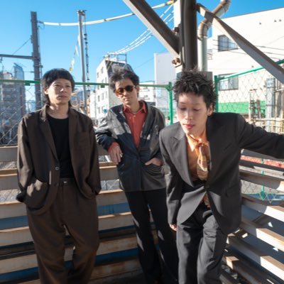 wewhodoyoulove's profile picture