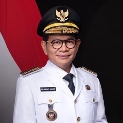 Pramono Anung (IG : @pramonoanungw)'s profile picture