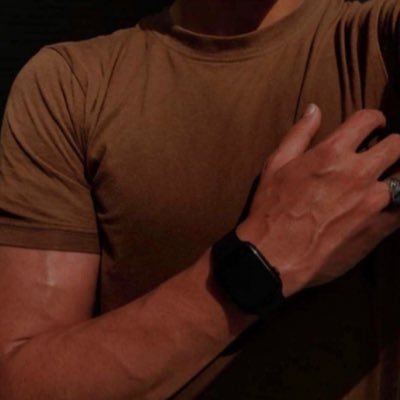 7r_na's profile picture
