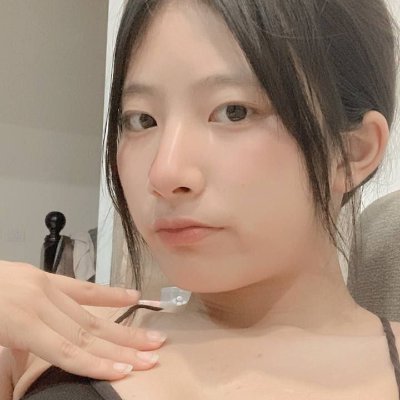 小母狗萱萱🍓's profile picture