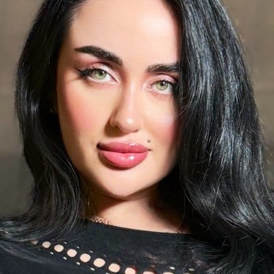 YesMistressDi's profile picture