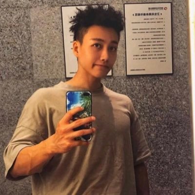 yu919802949's profile picture