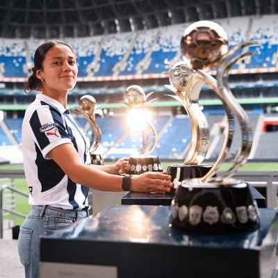 sxndra04's profile picture