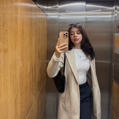 angiecampuzano_'s profile picture