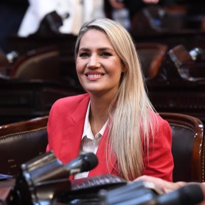 carolinalosada's profile picture