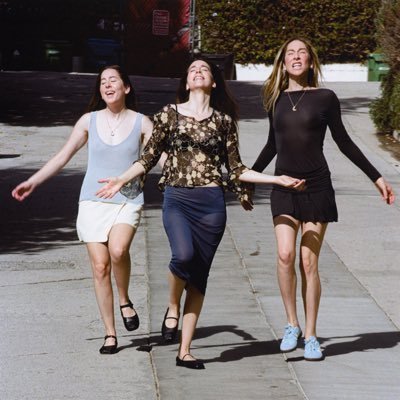 HAIM's profile picture