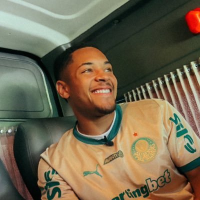 Vitor Roque🇧🇷's profile picture