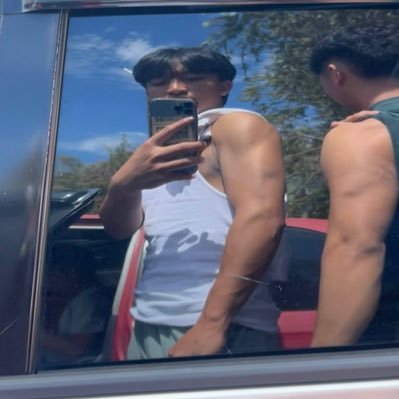j9yt33's profile picture