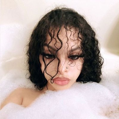 freakcaptions's profile picture