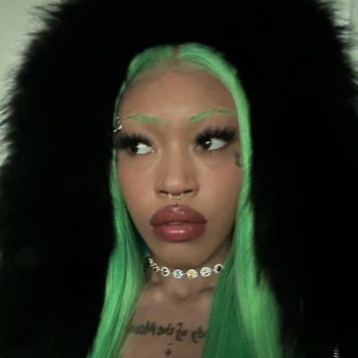yanimulaaa's profile picture
