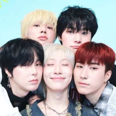 moonweebeu's profile picture