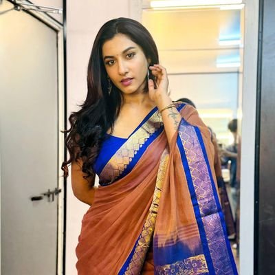 Vishnu Priya Bhimaneni's profile picture