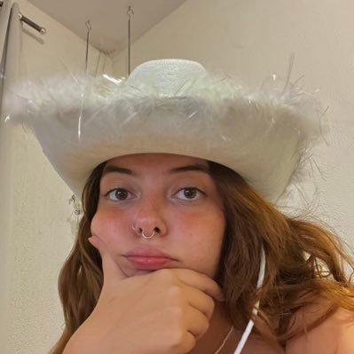 LARA's profile picture