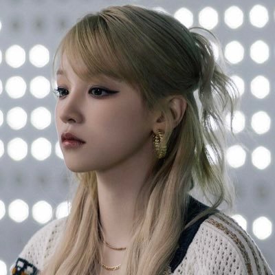 YUQITHINK's profile picture