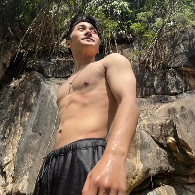 KHO TRAI THẲNG's profile picture