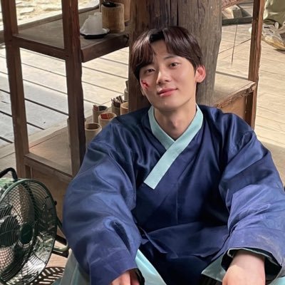 brively_'s profile picture