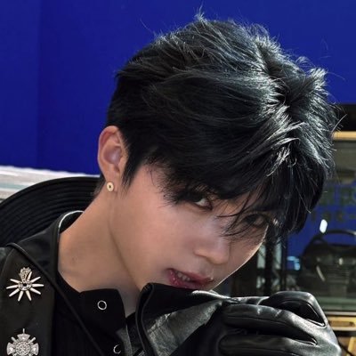 roe 🗝️'s profile picture
