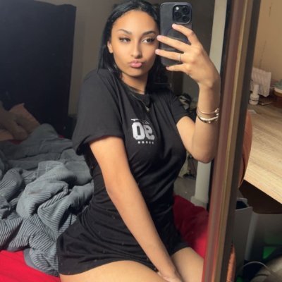 Sofia 🪶's profile picture