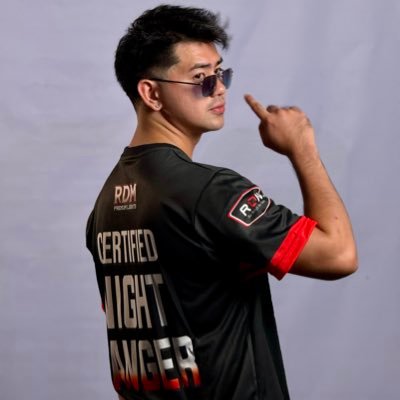 B O N J O U R 🦅's profile picture