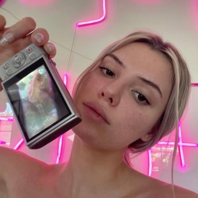 GURU GOSSIPIER 💋's profile picture