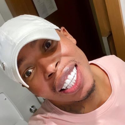 lebo_motsumi_'s profile picture