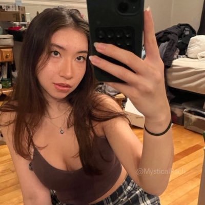 mystic rae ₊𝜗𝜚⋆˚ findom's profile picture