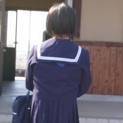 セーラー服は背中も顔なんです's profile picture