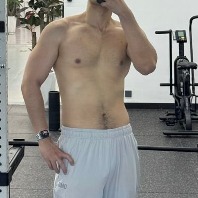 strong Patatoes's profile picture