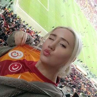Leyla 💛♥️1905🍀's profile picture