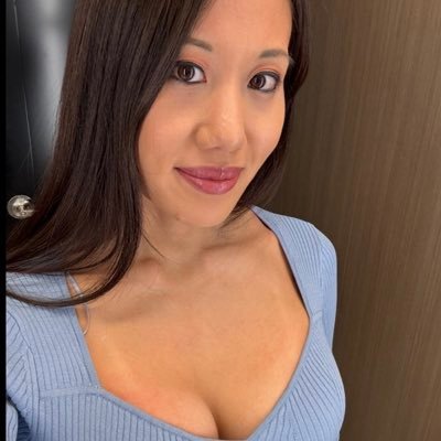 Helen Yee's profile picture