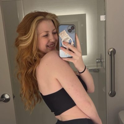Goddess Kelsey // findom ❤️'s profile picture