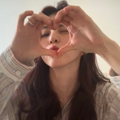 be ྀིྀ's profile picture