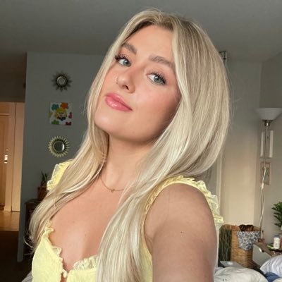Bratty Cassie ๐น FINDOM's profile picture